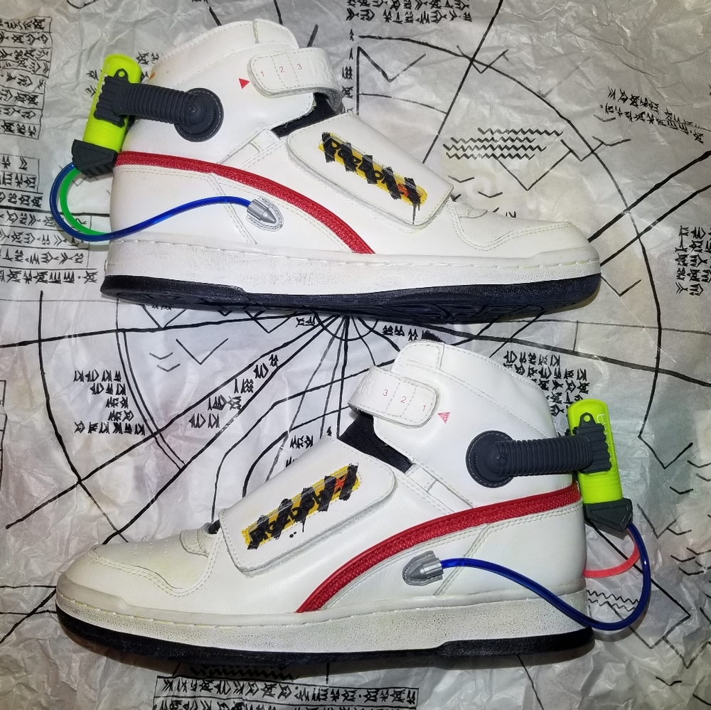 Reebok Ghostbusters 'Ecto-1 Vibes' men's size 9½